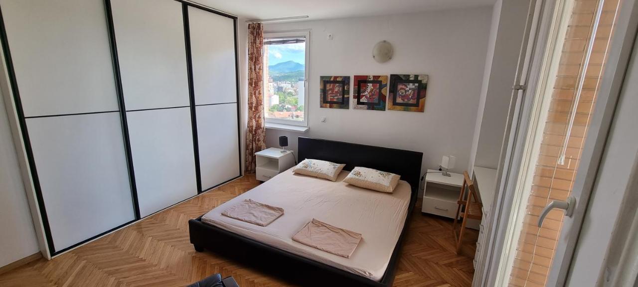 Risto Apartment Скопие Екстериор снимка